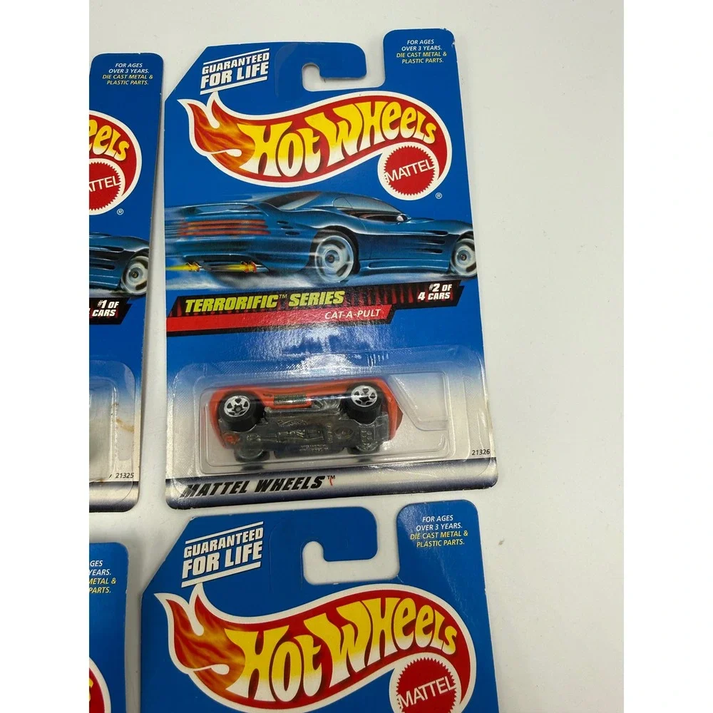 Hot Wheels Terrorific Series Set of‎ 4 1999 Vintage Diecast Cars 977 978 979 980